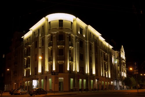 نور پردازی نمای ساختمان در تهران