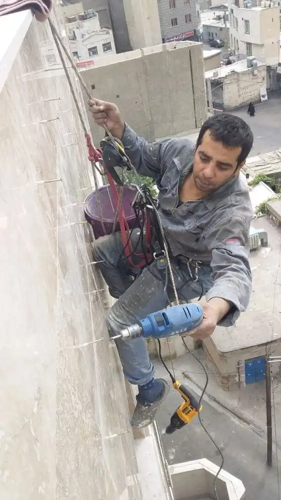 پیچ و رولپلاک نما توسط اوج یاران